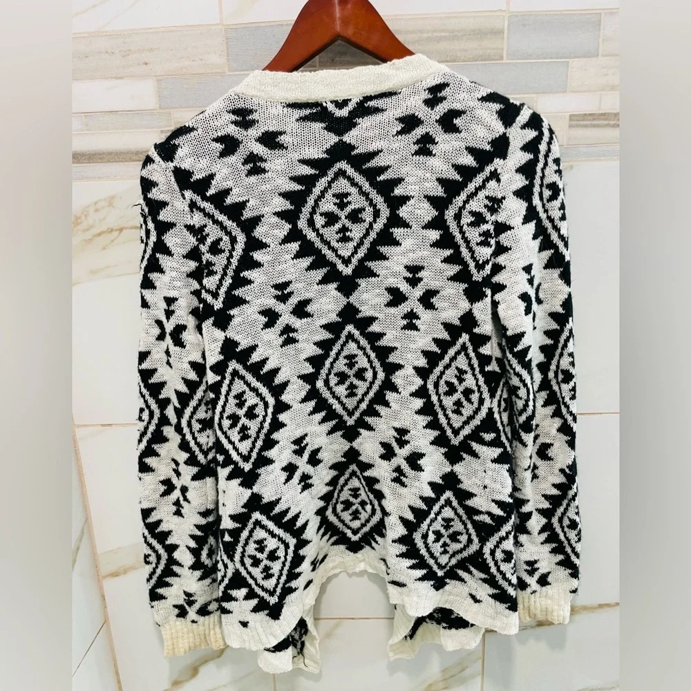 Black & White Aztec Cardigan | Open Front Knit Sweater | Boho Tribal Print M - Picture 6 of 11